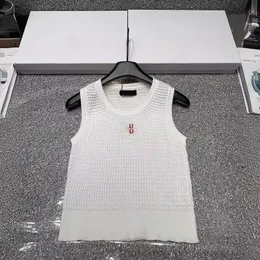 サマーホローキャミスファッションレターJACQUARDTシャツガールズラブリーチャームキャミソールトレンディニットトップラグジュアリースポーツベストTEE