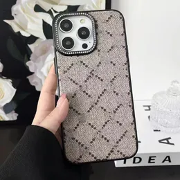 Designer Flower Phone Case para Apple iPhone 15 Pro Max Plus 14 13 12 Luxo PU Couro Patched Bumper Floral Print Lens Diamante