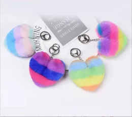 Love Pompom Schlüsselbundgeschenke für Frauen Weichherzform Pompom imitierten Kaninchenfell Schlüsselketten Ball Car Bag Accessoires Key Ring Ll