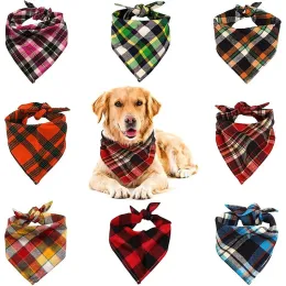 Abbigliamento bandani per animali domestici triangolari per gatti e cani sciarpa kerchief dogs bandies da ragazzo lavabile boy bandanas cotone a scacchi bandana