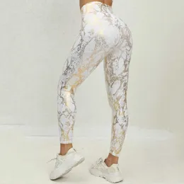 Kadın Tozluk Moda Altın Yılan Baskı Taytları Kadın Spor Salonu Taytları Elastik Yüksek Bel Pantolonları Yeni Dış Giyim Beyaz T240507