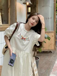 فساتين الحفلات Kimokokm preppy Style Sweet Girl Summer Women's Dress Lace Floral Ferycore Kawaii Puff Sleeve فضفاضة منتصف العلف