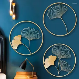 Estatuetas decorativas de luxo nórdico ginkgo folhas decors decors criativas da sala de estar criativa Art Iron Gold Gold tridimensional Pintura suspensa 3pcs