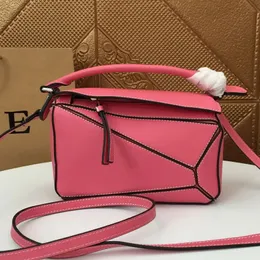 Kadın Tasarımcı Çanta Çantası için Pembe Bulmaca Tote Çanta Yüksek Kaliteli Orijinal Deri Crossbody Çanta Bulmaces Geometrik Desen Lüks Omuz Çantası Klasik Kontrast