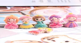 20pcs Harzkomponenten Cabochon Kawaii Prinzessin mit verschiedenen Merkmalen Flachback Cracking Craft -Verzierungen Diy Haare B8853371