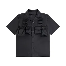 Herren Plus T-Shirts Polos Sommer neues Dreieck Logo Multifunktionales Taschen-Nylon-Kurzärärmel-Hemd