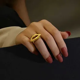 Wedding Rings New Stainless Steel Lips Ring Statement Golden Metal Texture Rope Ring Waterproof Jewelry Bague Aciera Inoxydable Gift