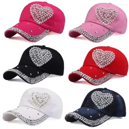 Beralar Kalp Şekleli Beyzbol Kapakları Vintage Güneşlik İnci Kapağı Ayarlanabilir Rhinestones Çivili Snapback Şapka Kadın Erkek