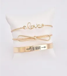 Cuffi 2021 Accessori per matrimoni 3 PCSSET Braccialetti retrò oro Silver Hollow Bowknot Letters Bracciale regolabile Women039S 4929489