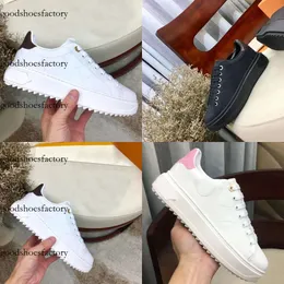 Casual White shoes women Travel 100% leather lace-up sneaker fashion lady designer Running Trainers Letters woman shoe Original edition