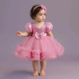 Vestidos de batismo bebê menina fofo rosa vestido princesa bola de festas de casamento lantejoulas primeiro aniversário q240507