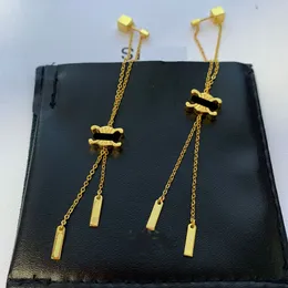 Brincos clássicos da moda sênior Designer de estilo retrô Novo pulseira Celi Paris Bracelets for Women 18K Gold Batled Buff Valentine Party Gift