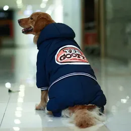 Флисовая большая пиджака с большой собакой Зимой густой ветропроницаемой одежды для собак с капюшоном.