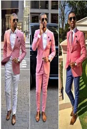 2018 Nuovo Fashion Pink Men Abito da sposa su misura economica da uomo Groomsmen Slim Fit Man Prom Celebrity Groom Youxedos Jacket2046634