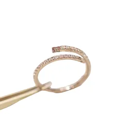 2024 V Gold Luxusqualität Charm Punk Band dünner Nagelring mit Diamant in zwei Farben für Frauen Engagement Juwely Geschenk Have Box Stempel PS4951 Q2