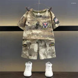衣料品セット男の子カモフラージ夏のスーツウエスタンスタイルの赤ちゃん薄い子供用キャンプ半袖2ピース