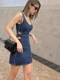 Miuu 2024 New Denim Dress Dress Dress Designer Gralle Women Hollow Out Dress Mini Skirt Designer Dresses for Women Designer Skirt Sexy Dress Party Dress Girt