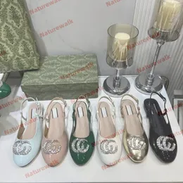 Sapatos femininos Designer de luxo sandálias clássicas de cristal diamante letra de balé de balé