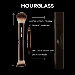 Makeup Borstes Hourglas Fyra huvud Multifunktion Dold Funny Makeup Brush Powder+Basic Makeup+Concealer+Eye Shadow Brush+Portable Box Q240507