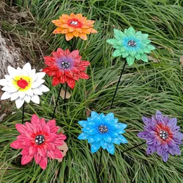 Decorazioni per il giardino 1pc Metal Daylily Fiore Bellissimo simulazione attraente per i fiori artificiali per la casa decorativa all'aperto