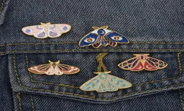 Kvinnor Insektserier Kläder Broscher Butterfly Moth Model Drop Oil Pins European Alloy Moon Eye Enamel Cowboy Ryggsäck Badge Jewel6549561