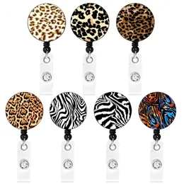 Abzeichenbevorzugungen Retractable Leopard Keychain Party Pull Creativity ID -Abzeichenhalter mit Clip Office Supplies 7 Styles s