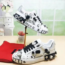 Designer White Graffiti Casual Shoes for Women Men Leather Fashion Diamond Jewelry Small White Shoes Skateboard Flats Outdoor Oversized sneaker With box 35-45