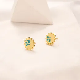 Orecchini a cuore di lusso in oro 18k oro di lusso ogni giorno indossare orecchini da ragazza della moda fascino regali di design di lusso orecchini in acciaio inossidabile in acciaio inossidabile e orecchie di gioielli d'amore di alta qualità