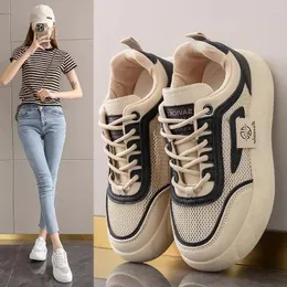 Scarpe casual da donna con la con (sfilata primavera e estate con asili di sola da donna piccoli sport tenis trasparenti