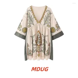Платья для вечеринок Mdug 2024 Весна/лето женское французское виноградное вырезка свободного льняного вышитого платья