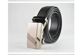Mens Luxurys Designers Belts for Men Brands Belt Fashion Weistband شخصية جودة Metal Head Layer Mens Mens و Box5245204