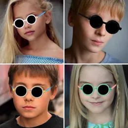 Солнцезащитные очки 2023 Детские ретро -солнцезащитные очки мальчики девочки милые мультфильм двойные цвета круглые кадра солнцезащитные очки.