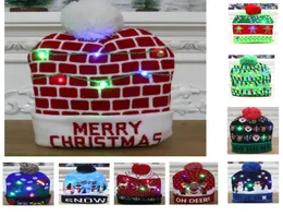 Noel LED Işık Up Örgü Şapkaları Pom Ball Beanies Xmas Kayak Kapağı Noel Baba Snowman Ren Geyiği Ağaç Şapkası Yetişkin Çocuklar İçin HH924635271520