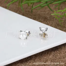 デザイナーのDavidYurma EarringDyパールイヤリングトレンディボタンスレッド4 Claw Diamond Inlayファッショナブルで多用途のデイビッド