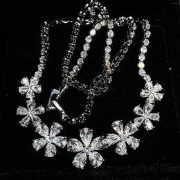 Chains Foydjew Luxury Designer Jewery Simulation Moissanite Flower Necklaces Women's Super Flash High Carbon Zircon Clavicle Necklace