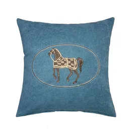 Hinyeatex Horse Pillow Hülle Blau gewebtes Stickerei Home Decor Geschenksofa Moderne Modekissen Cover 45x45cm 1 Stück Pack 240508