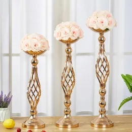 حاملي شموع الجدول زخرفة: Golden Iron Art Vase Twisted Road Candlestick for Wedding Flowers Props