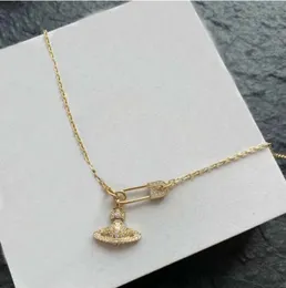 ペンダントネックレスデザイナーレターViviane Chokers Luxury Women Fashion Jewelry Metal Pearl Necklace CJeweler Westwood 6993ess