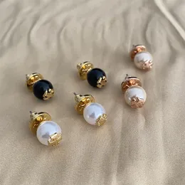 Als originale Designer -Stollen Ohrringe Logo gedruckt farbenfrohe Perle Messing Luxusohrringe Top -Qualität Frauen Modeschmuck
