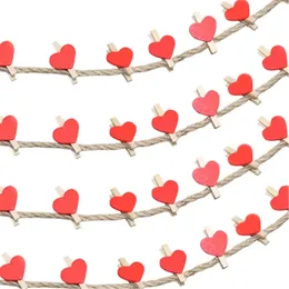 Giysiler Ahşap Fotoğraf Aşk Kalp Kırmızı Kağıt Peg Pin Mini Clothespin Kartpostal Klipler Ev Düğün Dekorasyon Kırtasiye Pin