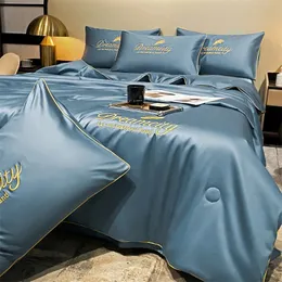 Lätt lyx tvättad Summer Cool Quilt Ice Silk Airconditioning Single Double Thin Filt Bedding Queen Size Comforters 240508