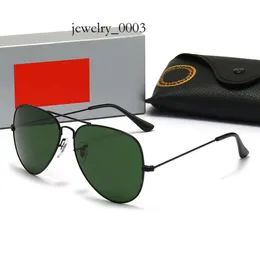 Projektant Ray 3025/3016 Mężczyźni Pilot Pilot Sunglasses Uv400 Modna Rama Metalowa HD Polaroid Lens Oklazje 7369