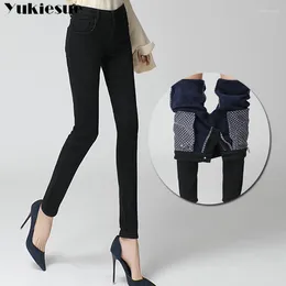Женские джинсы зима теплые женщины 2024 Высокие талия Женщины -бархатные брюки Черные мужаевые стройные джинсовые брюки
