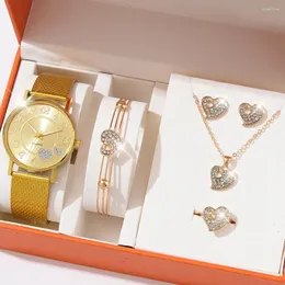 Wristwatches 2024 5pcs Set Luxury Ladies Quartz Wrist Watches Dress Watch Women Crystal Diamond Clock Montre Gold