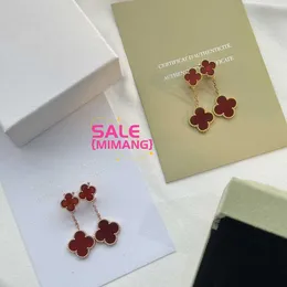 Klasik Van Luxury Vintage Dangle Küpeler Marka Tasarımcısı Üst Kalite V Altın Kaplama Kırmızı Dört Yaprak Yonca Çiçek Çiçek Çiçek Çiçek Box Party Gif 6bzq ile Kadınlar İçin İki Çiçek Damla