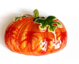 New Pumpkin Sweet Christmas Gift Brooch Pin New Special Enamel Cute Selling Brooch Jewelry9155988