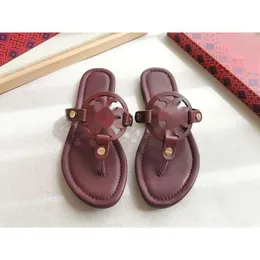 Designer Sandal Slippers Torybutch Sandal Womens Summer Fashion Flat Sandals Factory Luxury Slide Flip Flops Shoe Genuine Leather Pink Shoes ww