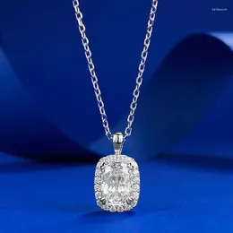 Anhänger Schmuck 2 Kissen Halskette Täglich Luxus S925 Silber simuliertes Diamant -Anhänger One -Stück zum Verkauf an den kleinen Markt