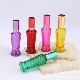 زجاجات تخزين 15 مل زجاجة العطور الزجاجية الملونة مصغرة رذاذ قابلة لإعادة ملء الحاوية المستحضرات التجميلية للزيت العطرية الفارغة للنساء