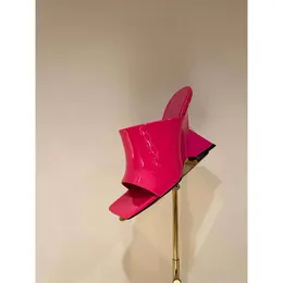 Individualisierte Nischen -Haken -Ferse Lipper, fahionable Patent High Heel zum Tragen auf dem Outide, Quare Toe echtes Leder Rücken leerer Wein rote Exy